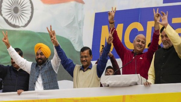 एमसीडी जीतने के बाद क्या AAP को मिलेगा दिल्ली पर फुल कंट्रोल ?