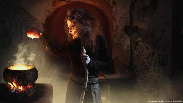 आज भी भूत-प्रेत को क्यों मानते हैं लोग?