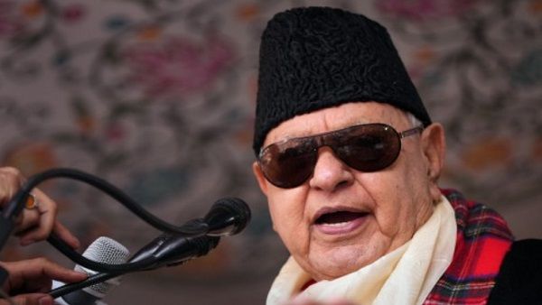'भगवा हिंदुओं का, हरा मुसलमानों का,गाय हिंदुओं की और...', शाहरुख की 'पठान' पर फारूक अब्दुल्ला ने क्या कहा?