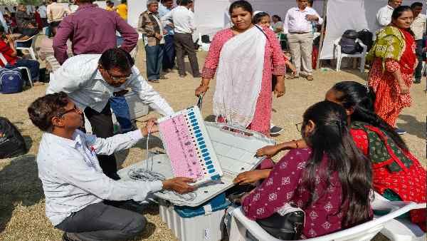 गुजरात चुनाव प्रचार में कांग्रेस और AAP पर कैसे भारी पड़ी बीजेपी? जानिए