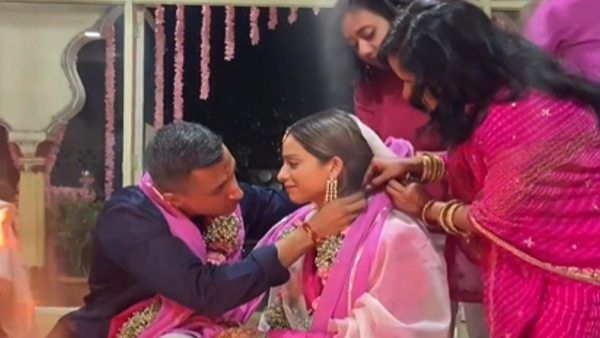 Hookah Kiss: दुल्हा- दुल्हन का 'हुक्का किस', बीच मंडप में सब 'धुआं- धुआं', लोग बोले- लगा दी 'आग'