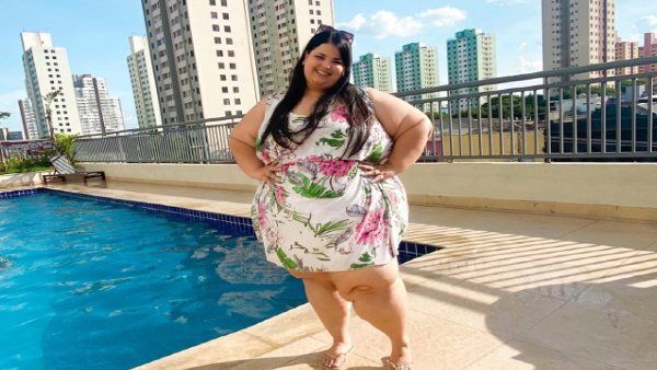 Airways ने प्लेन में चढ़ने से रोका, डिस्टर्ब हुई मॉडल, अब देने होंगे इलाज के खर्च और 30 लाख रुपए