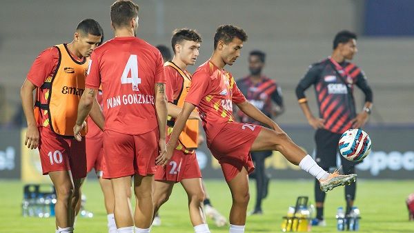 ISL 2022-23: प्लेऑफ की होड़ के लिए बेंगलुरू एफसी का ईस्ट बंगाल एफसी से मुकाबला