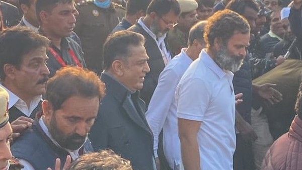Bharat Jodo Yatra: दिल्ली में कमल हासन हुए पदयात्रा में शामिल, राहुल गांधी के साथ कदम से कदम मिलाया