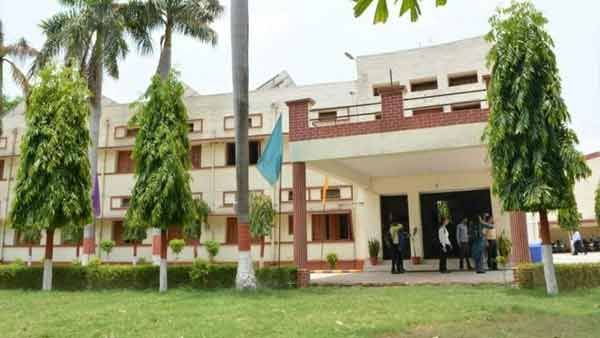 Varanasi News: 14 दिसंबर को लगेगा अंतरराष्ट्रीय रोजगार मेला, विदेशों में मिलेगी नौकरियां