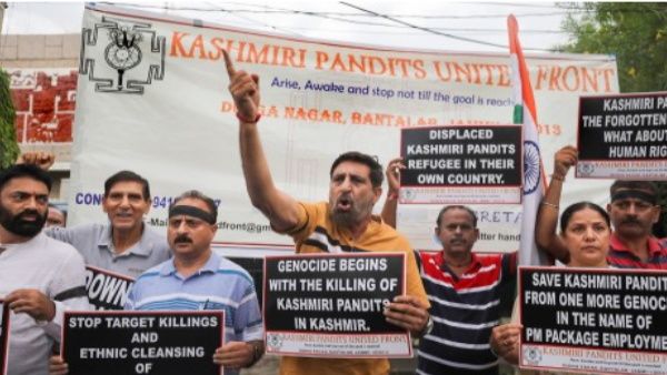 कश्मीरी पंडितों को आतंकी धमकी- 'ट्रांजिट कॉलोनियों को कब्रिस्तान में बदल देंगे'