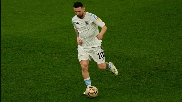 France vs Argentina Final: पहले 20वें ही मिनट में मेस्सी ने पेनाल्टी पर दागा गोल