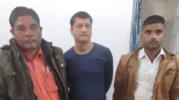 Umaria News : दलाल के जरिए रिश्वत लेते आरआई पटवारी को लोकायुक्त ने रंगेहाथ पकड़ा