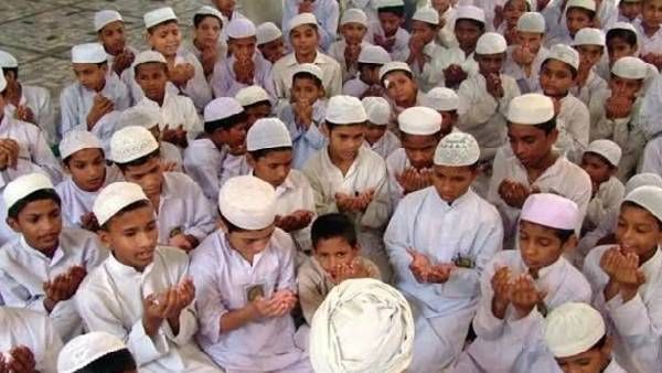 Bihar Madarsa Board: मदरसा के छात्रों को मिलेगी हाईटेक सुविधा, App के ज़रिए Online कर सकेंगे पढ़ाई