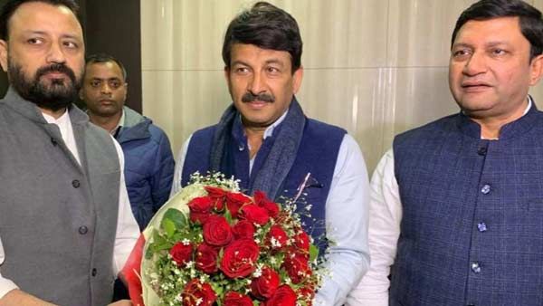 हमें राहुल गांधी जैसी बेवकूफी नहीं करनी चाहिए, सलमान खुर्शीद कराएं अपना इलाज - मनोज तिवारी