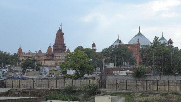 बाबरी की बरसी पर मथुरा ईदगाह में हनुमान चालीसा के पाठ का ऐलान, धारा 144 लागू, 5 नजरबंद