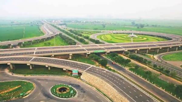 Best Expressways in India: भारत के 5 सबसे बढ़िया एक्सप्रेसवे जो आपकी रोड ट्रिप को बना देंगे एकदम स्मूथ
