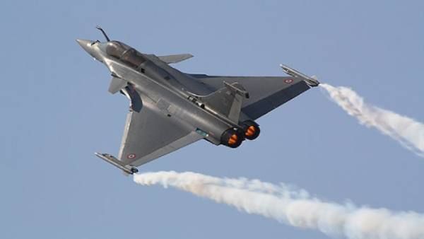 वो दमदार फैक्ट्स जो बनाते हैं भारत के Rafale को चीन के JF-17 और पाकिस्तान के F-16 से ज्यादा ताकतवर