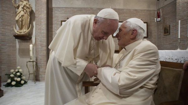 पोप बेनेडिक्ट-16 की तबियत बिगड़ी, पोप फ्रांसिस ने सभी अनुयायियों से प्रार्थना करने की अपील की