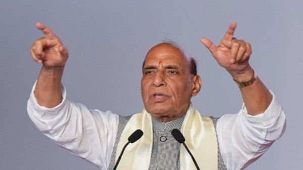 'गुजरातियों का PM मोदी में अटूट विश्वास है', BJP को रिकॉर्ड बनाता देख बोले राजनाथ सिंह