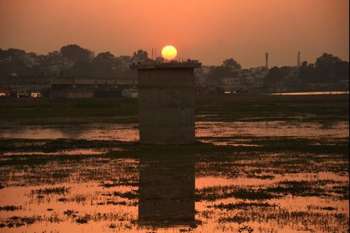 Bundelkhand ka mousam: सागर में एक रात में 7​ डिग्री लुढ़का पारा, दतिया-नौगांव सबसे ठंडे शहर