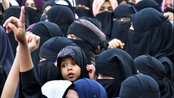 मुस्लिम लड़कियों की शादी की एक समान उम्र पर सुप्रीम कोर्ट ने केंद्र को भेजा नोटिस