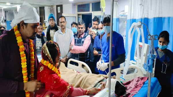 माँ की अंतिम इच्छा के चलते अस्पताल में हुई बेटी की शादी, 2 घंटे बाद ही कह दिया दुनिया को अलविदा  
