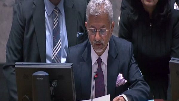 आतंकवाद से निपटने के लिए जो लोग इसमे शामिल हैं, उनकी जवाबदेही जरूरी: एस जयशंकर