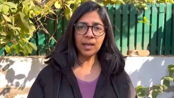 'सब्जी की तरह बिक रहा एसिड', छात्रा पर तेजाब फेंकने की घटना पर स्वाति मालीवाल ने दिल्ली पुलिस को दिया नोटिस