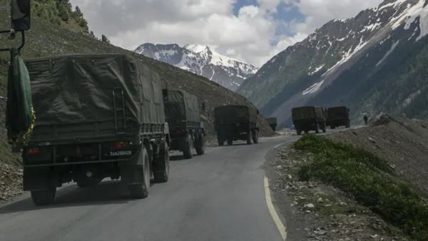 तवांग में एक साल से साजिश रच रहा था चीन, 150 मीटर की दूरी पर बनाई सड़क, फिर भारत में घुसा