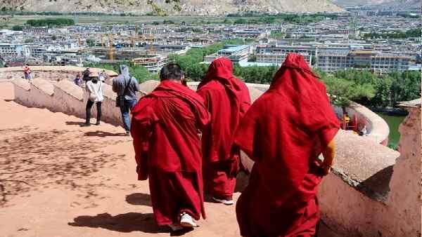 तवांग की घटना से तिलमिलाए चीन की करतूत, तिब्बती महिलाओं को बंदी बनाने की रिपोर्ट