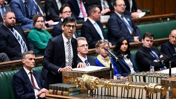 ऋषि सुनक और उनके 15 मंत्रियों का 2024 के चुनाव में पत्ता साफ, भारतीय मूल की ये नेता बचा पाएंगी अपनी कुर्सी