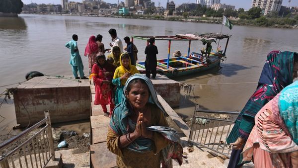 तीन मुस्लिम देशों के अल्पसंख्यकों को फौरन मिलेगी भारतीय नागरिकता, सरकार ने बड़ा कदम उठाया