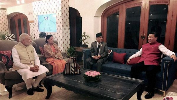 नेपाल में 19 महीने बाद लौट आया कम्युनिस्ट शासन, भारत के लिए क्यों खतरा मान रहे रक्षा विशेषज्ञ?