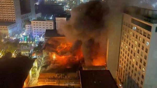 कंबोडिया के होटल के कसीनो में लगी भीषण आग, अब तक 10 लोगों की मौत, 30 से ज्यादा गंभीर