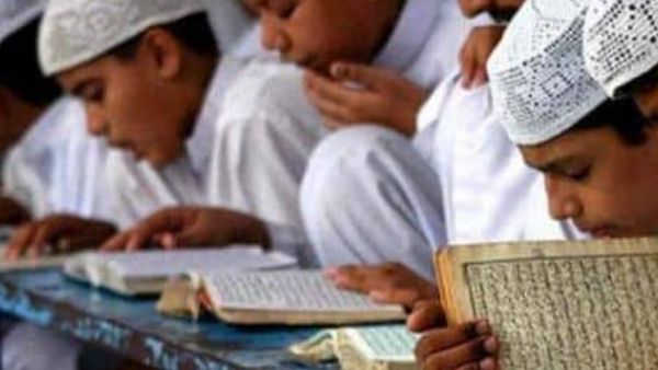 UP Madrasa: क्या मदरसों में हो सकता है दूसरे धर्मों के बच्चों का प्रवेश, जानिए बोर्ड ने क्या दिया जवाब