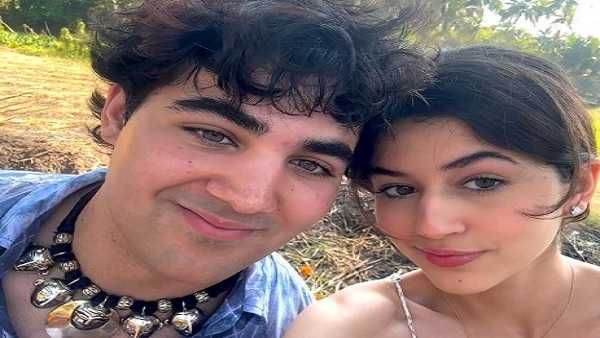 अक्षय कुमार के बेटे आरव भाटिया संग लंदन में नजर आईं नाओमिका सरन, कौन है ये लड़की और क्या है दोनों का रिश्ता