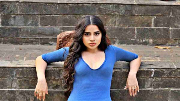 Uorfi Javed का आरोप- बीजेपी नेता ने दी धमकी, महिला आयोग ने मुंबई पुलिस कमिश्नर से कहा- सुरक्षा मुहैया कराएं