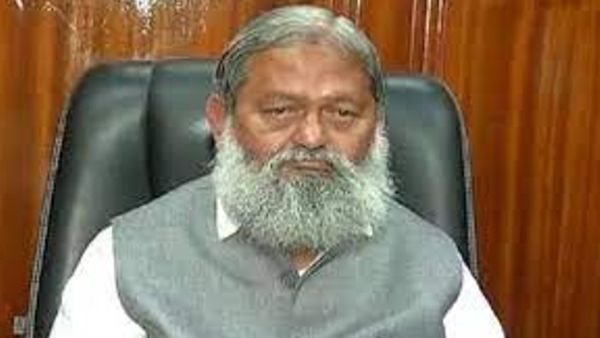 बाल-बाल बचे हरियाणा के गृह मंत्री अनिल विज, काफिले से टकराया ट्रक