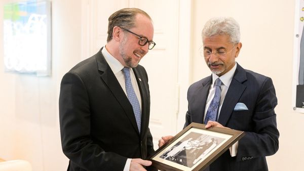 ‘बुरे लोग’ नहीं ‘काबिल’ भारतीय की जरूरतः ऑस्ट्रिया ने भारत संग किया करार, कहा अचानक बढ़ गए अवैध प्रवासी