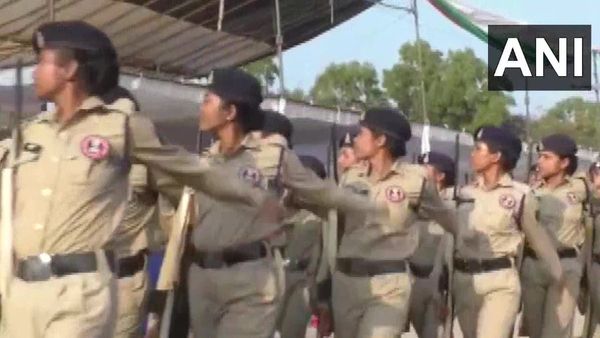 Republic day 2023: छत्‍तीसगढ़ में पहली बार थर्ड जेंडर पुलिसकर्मी भी करेंगे गणतंत्र दिवस परेड, CM लेंगे सलामी