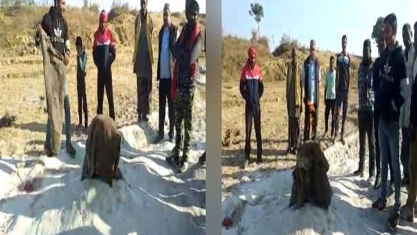 Sonbhadra : खेत में सिंचाई के लिए कराए गए बोरवेल के मुंह से निकल रही ज्वलनशील गैस, इलाके में फैली दहशत