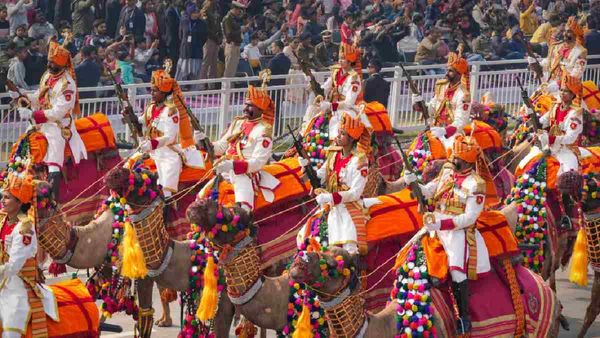 Republic Day Parade: पहली बार कर्तव्य पथ पर दिखीं महिला ऊंट सवार, रचा इतिहास