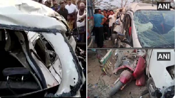 असम में भीषण सड़क हादसा, ट्रक से टकराई कार, 2 लड़कियों की मौत, 5 गंभीर रूप से घायल