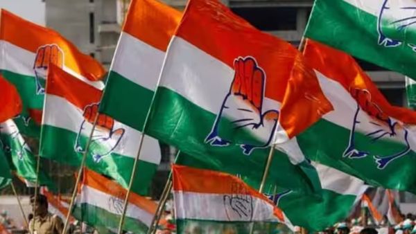 दिग्विजय सिंह के सर्जिकल स्ट्राइक वाले बयान से कांग्रेस ने किया किनारा, कहा- ये उनके अपने विचार हैं