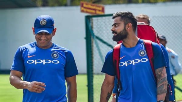 IND vs SL: कोहली आज 51 रन बनाते ही धोनी के इस खास रिकॉर्ड को कर लेंगे अपने नाम, सचिन हैं टॉप पर
