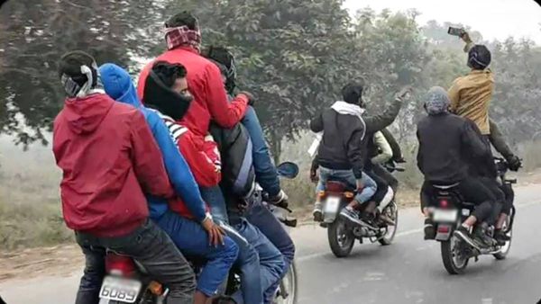 Dindori News: ट्रैफिक नियमों का मजाक पड़ा भारी,  डिंडौरी में पुल से गिरी तेज रफ़्तार बाइक, 3 युवकों की मौत 