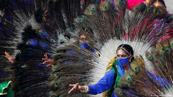 हर साल झांकी को लेकर क्यों होती है राजनीति