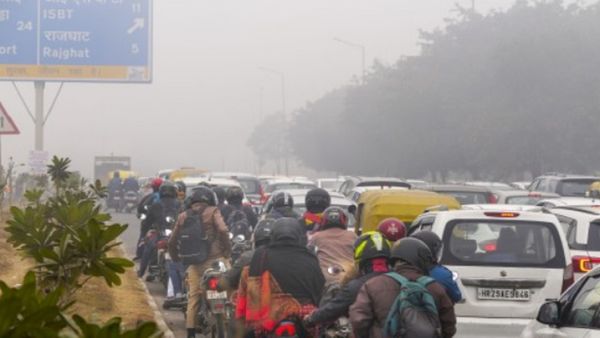 Weather: दिल्ली समेत इन राज्यों में भीषण शीतलहर, इस दिन हो सकती है झमाझम बारिश, येलो अलर्ट जारी