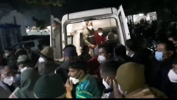 Food Poisoning in Sidhi : मेले में पानी पुरी खाने से 200 लोग बीमार, फूड पॉइजनिंग से मचा हड़कंप