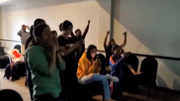 अंडर 19 टीम के चैंपियन बनते ही खुशी से नाचने लगी सीनियर महिला टीम, BCCI ने जारी किया वीडियो