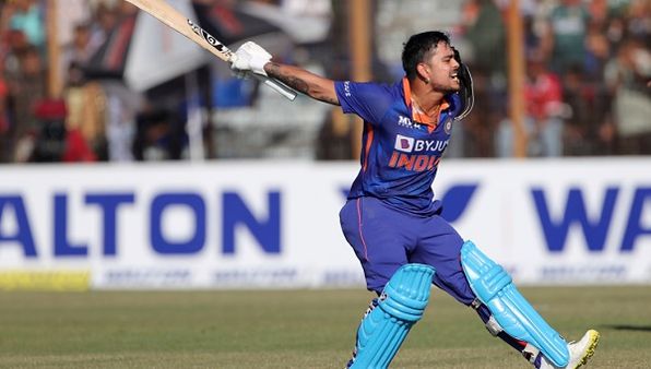 T20 Rankings में ईशान किशन, दीपक हुड्डा की ऊंची छलांग, टेस्ट में स्टीव स्मिथ ने बाबर को पछाड़ा