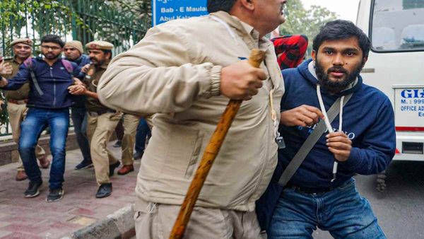 Delhi: BBC Documentary को लेकर जामिया में बवाल, हंगामे पर यूनिवर्सिटी का कड़ा संदेश