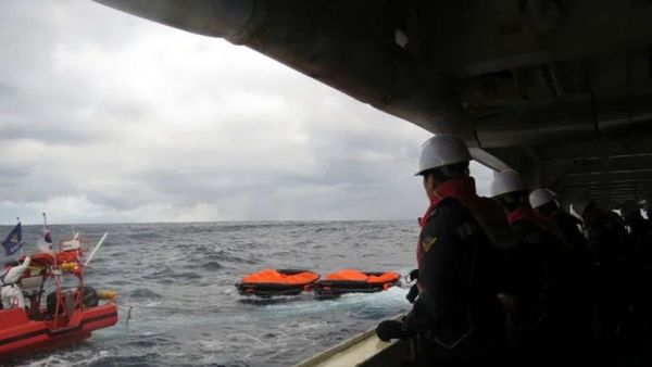 Jin Tian: जापान के समंदर में डूबा 6551 टन का भारीभरकम जहाज, 6 चीनी नागरिकों सहित 8 लोगों की मौत