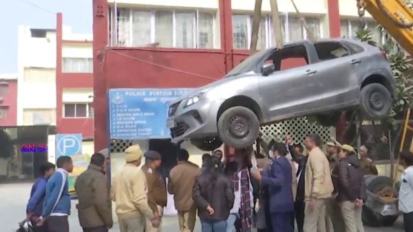 Kanjhawala Case: अंजलि को घसीटने वाली कार की फोरेंसिक टीम कर रही जांच, आरोपी आशुतोष की जमानत पर फैसला सुरक्षित